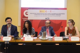 Mesa de inauguración del Encuentro iberoamericano sobre desarrollo sostenible y procesos de mejora de entornos urbanos