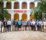 Foto grupal en el patio del Centro de Formación.